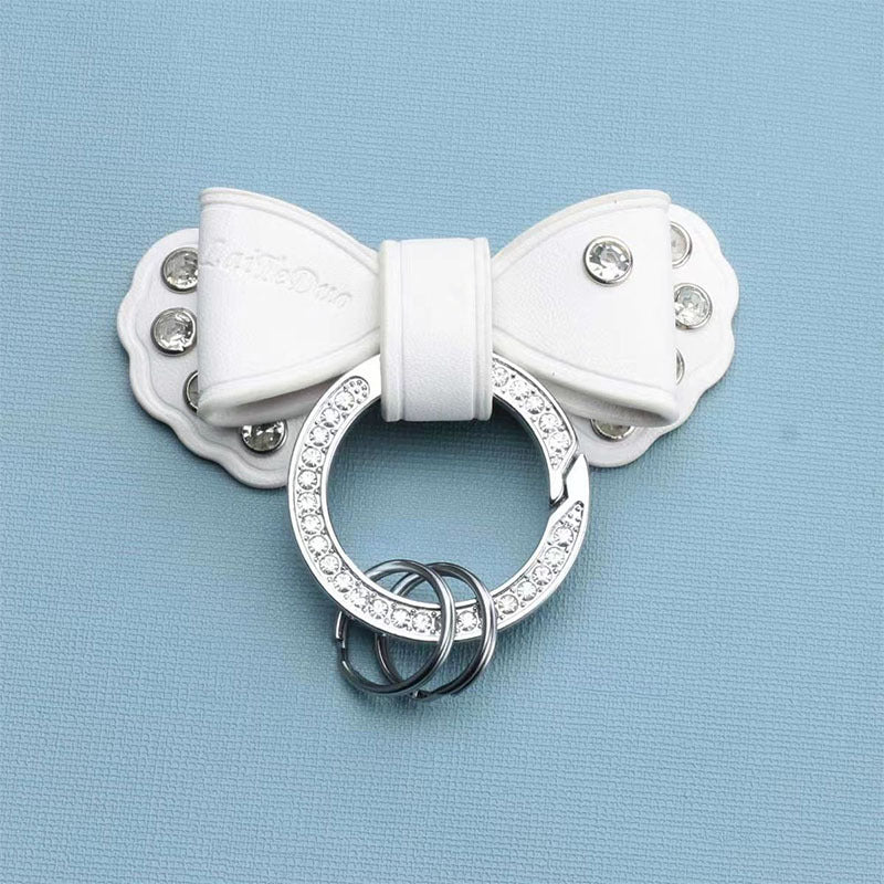 Carsine Bow Silver Keychain White