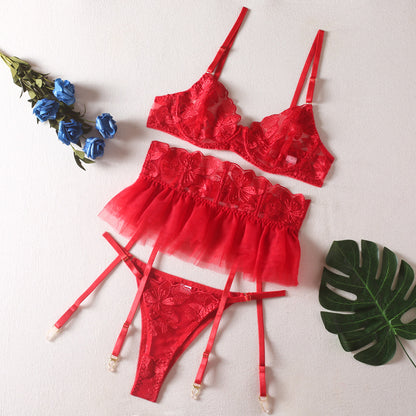 Hem embroidered bra garter three piece set